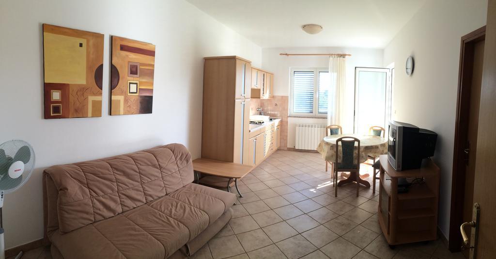 Apartments Bodi ロヴィニ エクステリア 写真