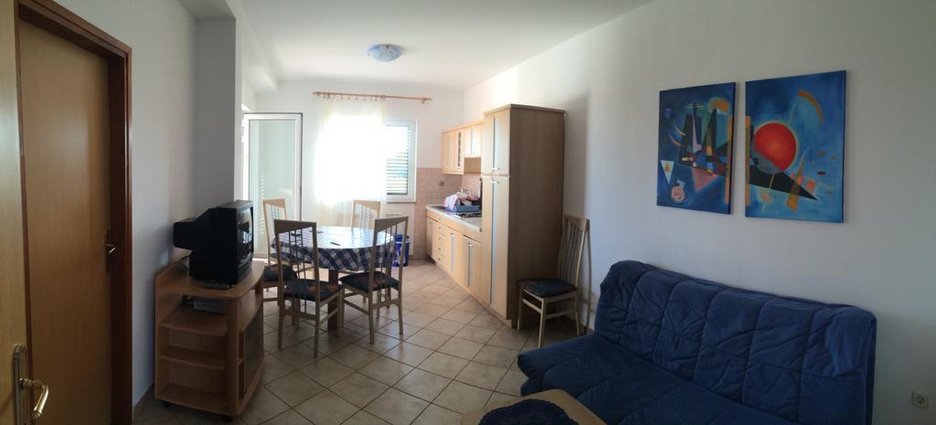 Apartments Bodi ロヴィニ エクステリア 写真